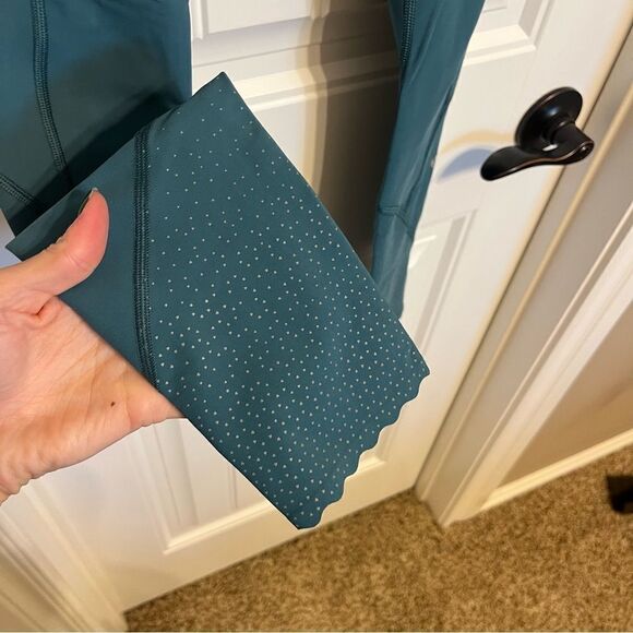 Lululemon Tight Stuff Tight II 25"
Deep Cove - Picture 7 of 14